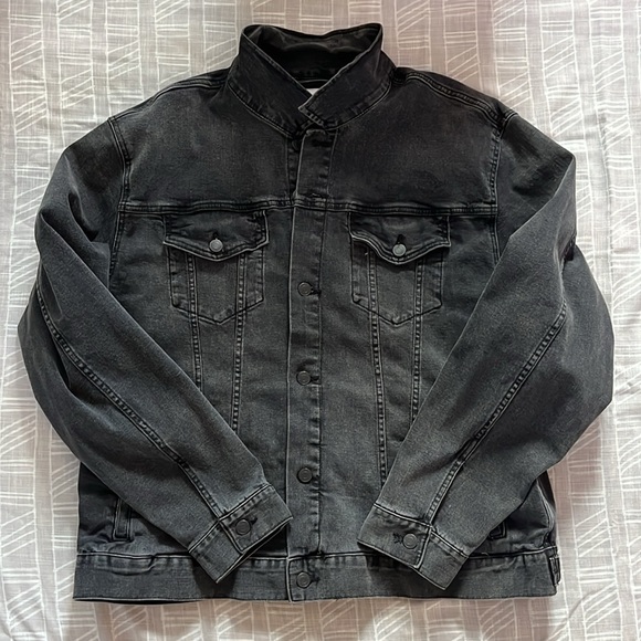 Old Navy Jean Jacket - Picture 4 of 8